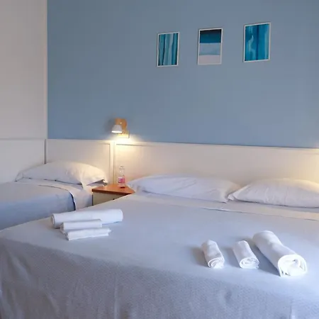 Vienna Hotel 3*